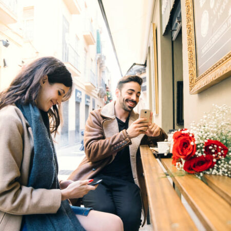 10 Online Dating Mistakes You Should Avoid to Succeed