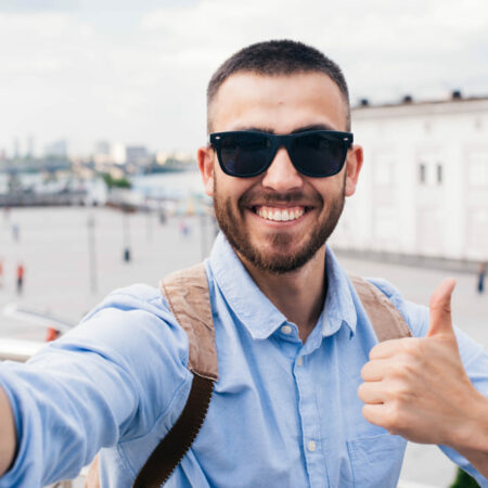 How to Take a Good Dating Profile Picture: Useful Hints