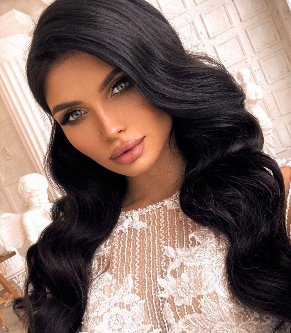 meet attractive Belarussian woman now