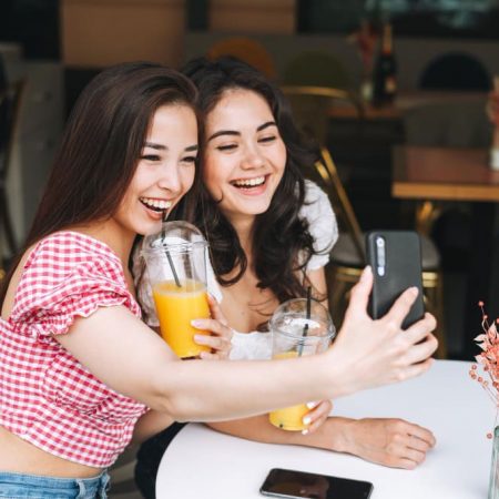 Chinese Women: Mannered, Respectful and Traditional Wives 